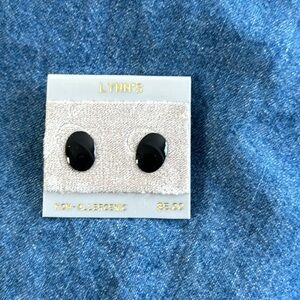4/$10 Lynn’s Non-allergenic Black Oval Studs